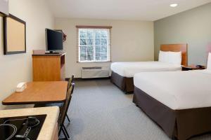 Double Room with Two Double Beds - Smoking room in WoodSpring Suites Virginia Beach