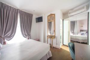 Comfort Double Room room in Queens Hotel