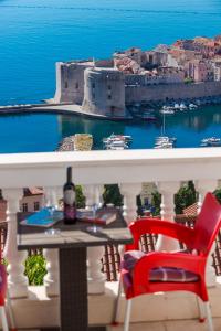Amazing view Apartments Dijana 
