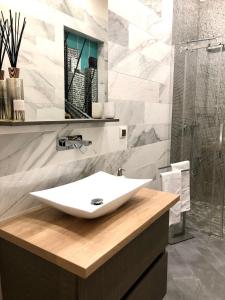 Strada Ion I. C. Brătianu Nr.24