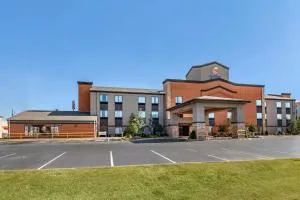 Comfort Inn & Suites Pauls Valley - City Lake - Ada