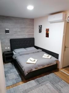 Prenoćište Day Holiday