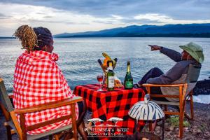 Lake Elementaita Nature Pebbles & Spar