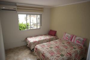 Amplo apto de 3 quartos prox. a praia central de Balneário Camboriú sc