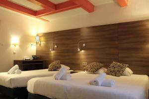 Triple Room room in ITC Hotel