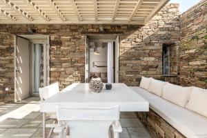 White Tinos Luxury Suites Tinos Greece