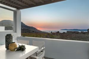 White Tinos Luxury Suites Tinos Greece
