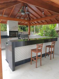 Casa Alto Padrão em Ubatuba em Condomínio