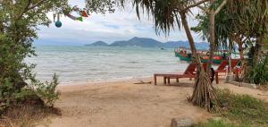 Khim Vouch Ay Rabbit island