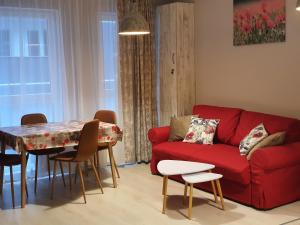 GUEST SUITE Narodno horo