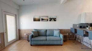 One-Bedroom Apartment room in SeaMist 123 condo