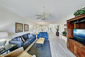 Three-Bedroom Apartment room in Myrtlewood Golf Club Getaway with Sunroom & Pool condo