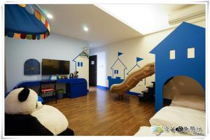Phòng Gia Đình Có Vòi Sen (Family Room with Shower)