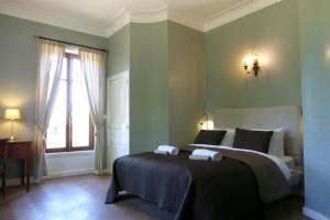 B&B / Chambres d'hotes Chateau Breduriere : photos des chambres