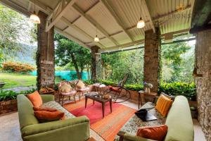 SaffronStays Nandanvan Estate - 3-BR villa in 35-acre coffee estate near Kodaikanal offering guided tours and bonfires