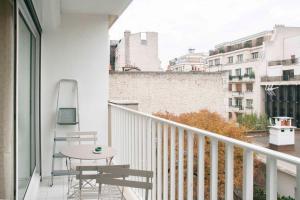 Appartements Nice Studio With Balcon Near The Bois De Boulogne : photos des chambres