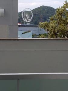 APARTAMENTO COM VISTA PARA O MAR NA Av ATLANTICA EM BALNEARIO CAMBORIU