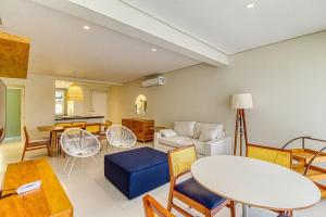 D11 - Conforto junto a natureza - Praia de Camburizinho