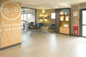 Hotels B&B HOTEL Angouleme : photos des chambres