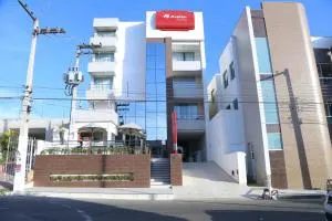 Avelan Plaza Hotel - 阿拉皮拉卡