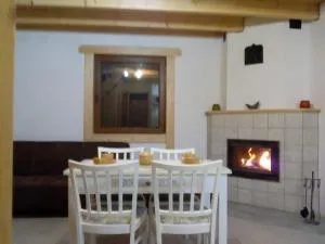 Domek i Apartamenty Stokrotka - Powrożnik