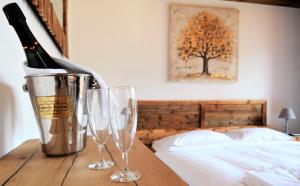 Les chambres et Roulottes des Noisetiers