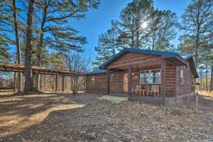 Updated Cabin with Fire Pit 2 Mi to UTV and Hike - Hodgen