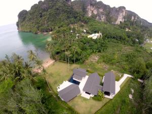 Krabi Beach House, SHA Extra Plus