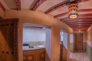 Bustan inn by Alley Escape