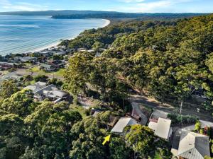 Sea Deck Hyams Beach