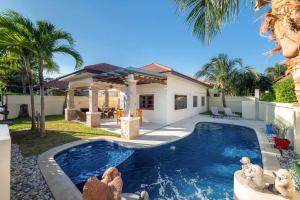 Well presented private pool villa in Hua Hin