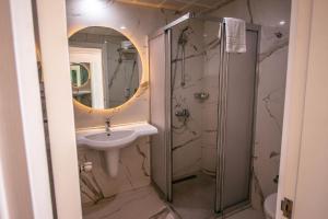 Standard Triple Room room in Club Muskebi