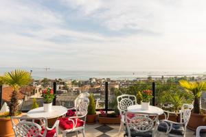 Istanbul Amedros Home