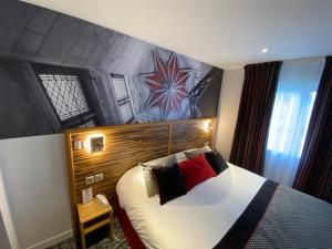 Hotels Logis - Le Christina : photos des chambres