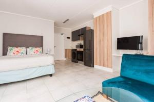 Alimama Spaces: Nirvana Green Creek Studio