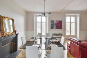 Appartements Les Trois Rois - Duplex Familial de Charme en coeur de ville : photos des chambres