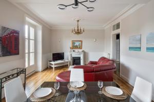 Appartements Les Trois Rois - Duplex Familial de Charme en coeur de ville : photos des chambres