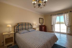 Spacious house with private pool in Albufeira