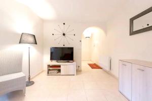 Appartements Appartement d'une chambre a Saint Raphael a 100 m de la plage avec jardin clos : photos des chambres