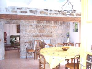 Maisons de vacances Maison de 4 chambres avec jardin amenage et wifi a Saint Andre en Vivarais : photos des chambres