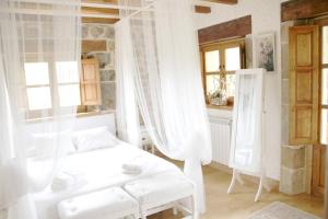 Charming House in La Cavada with Jacuzzi