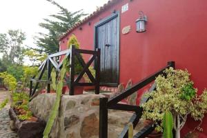 Cosy House in La Sabinita with Mountain View