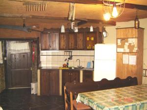 Spacious Apartment in Odollo, Mountain View, 150 sqm, Fireplace
