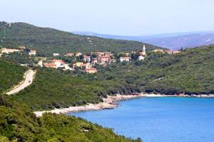 Charming House in Sveti Jakov, Mountain View