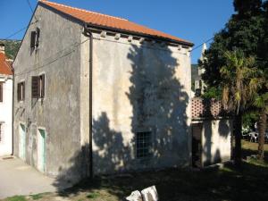 Charming House in Sveti Jakov, Mountain View