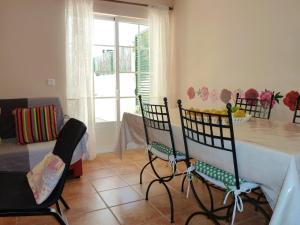 Charming house in Vila Nova de Cacela with garden