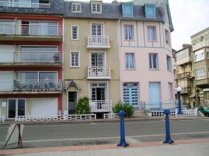 Appartements Appartement d'une chambre a Mers les Bains a 83 m de la plage avec vue sur la mer et balcon amenage : photos des chambres