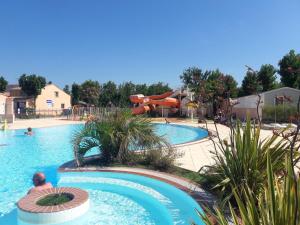 Maisons de vacances Propriete de 2 chambres a Valras Plage a 300 m de la plage avec piscine partagee et terrasse : photos des chambres