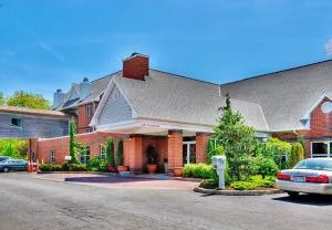 伊利原住客栈 - 阿什塔比拉