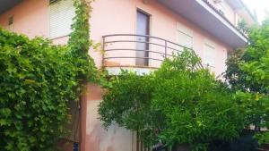 One bedroom appartement with city view and enclosed garden at Telese Terme